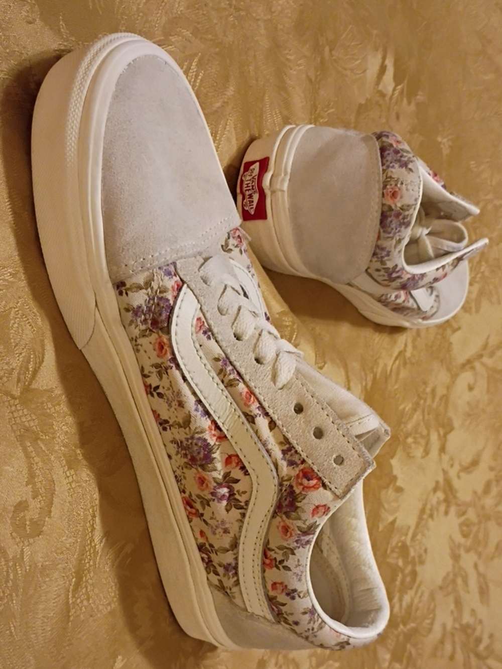 VANS Floral Low-Top  - White with Pink & Purple Flowers Women's 8.5 Men's 7.0